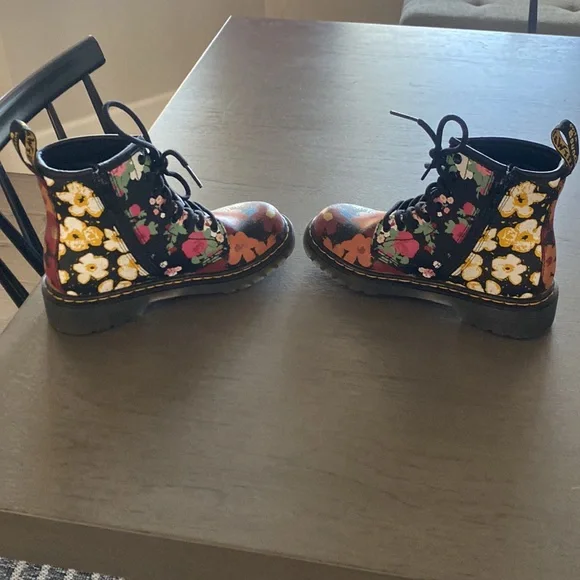 Dr. Martens Floral Mash Up Boot Sz 13 - Picture 4 of 9